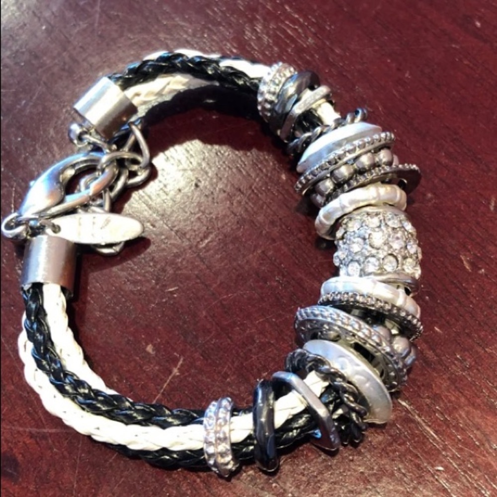New York and company black and white bracelet